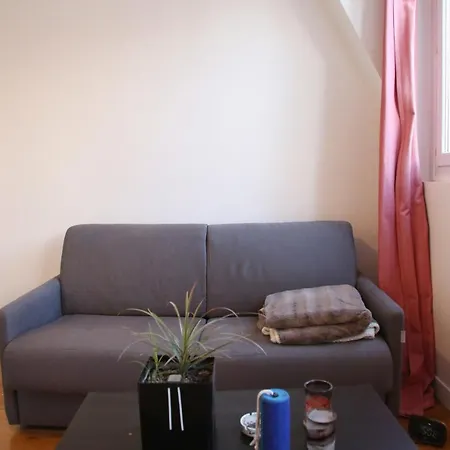 Charming Studio Under The Rooftops At Opera Appartement Parijs