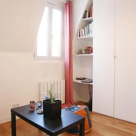 Appartement Charming Studio Under The Rooftops At Opera *